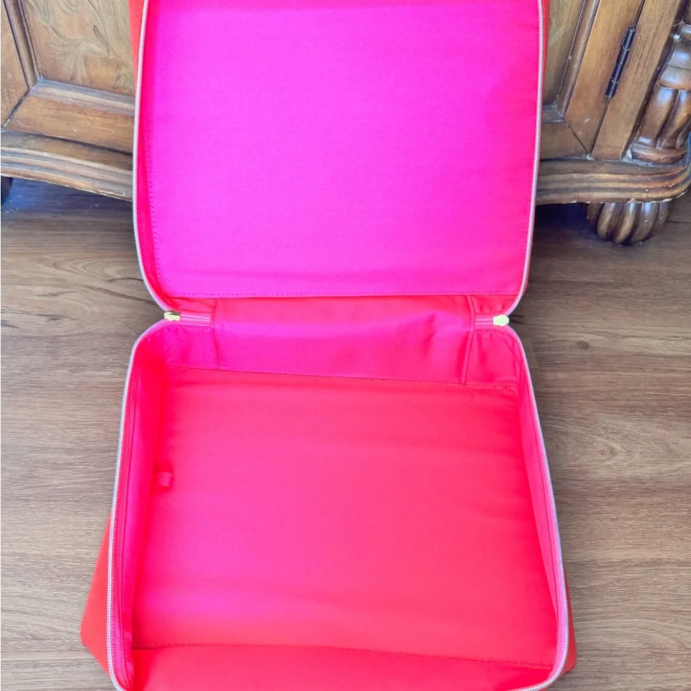 Estee Lauder Red Train Case Cosmetic Makeup Bow Handle NWT